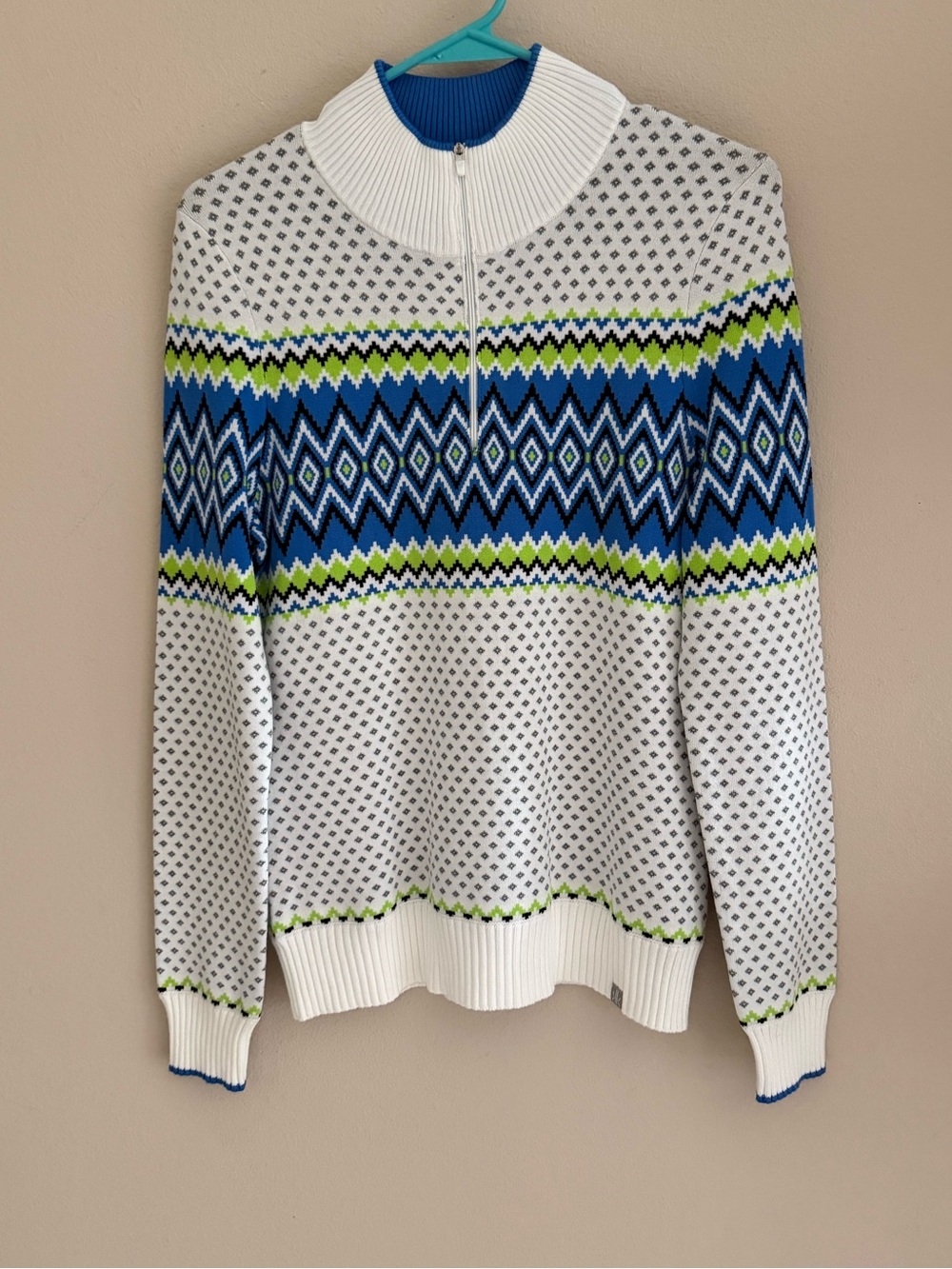 NWT 1/4 Zip Sunny Slope Sweater Size Small